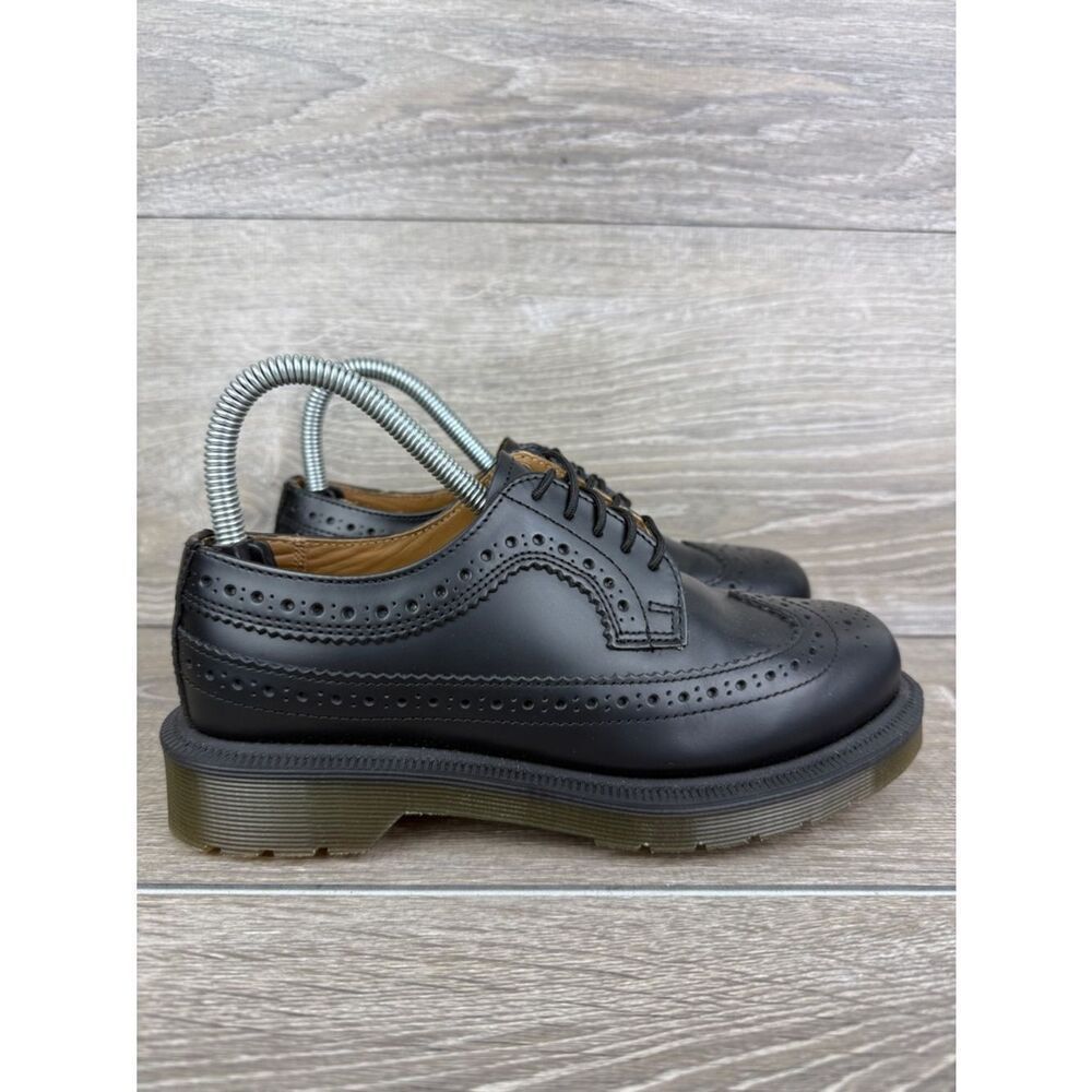 Dr Martens 3989 Women’s Sz 5 Smooth Black Leather Low Top Lace Up Wingtip Brogue